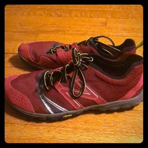 New balance vibrant running shoes